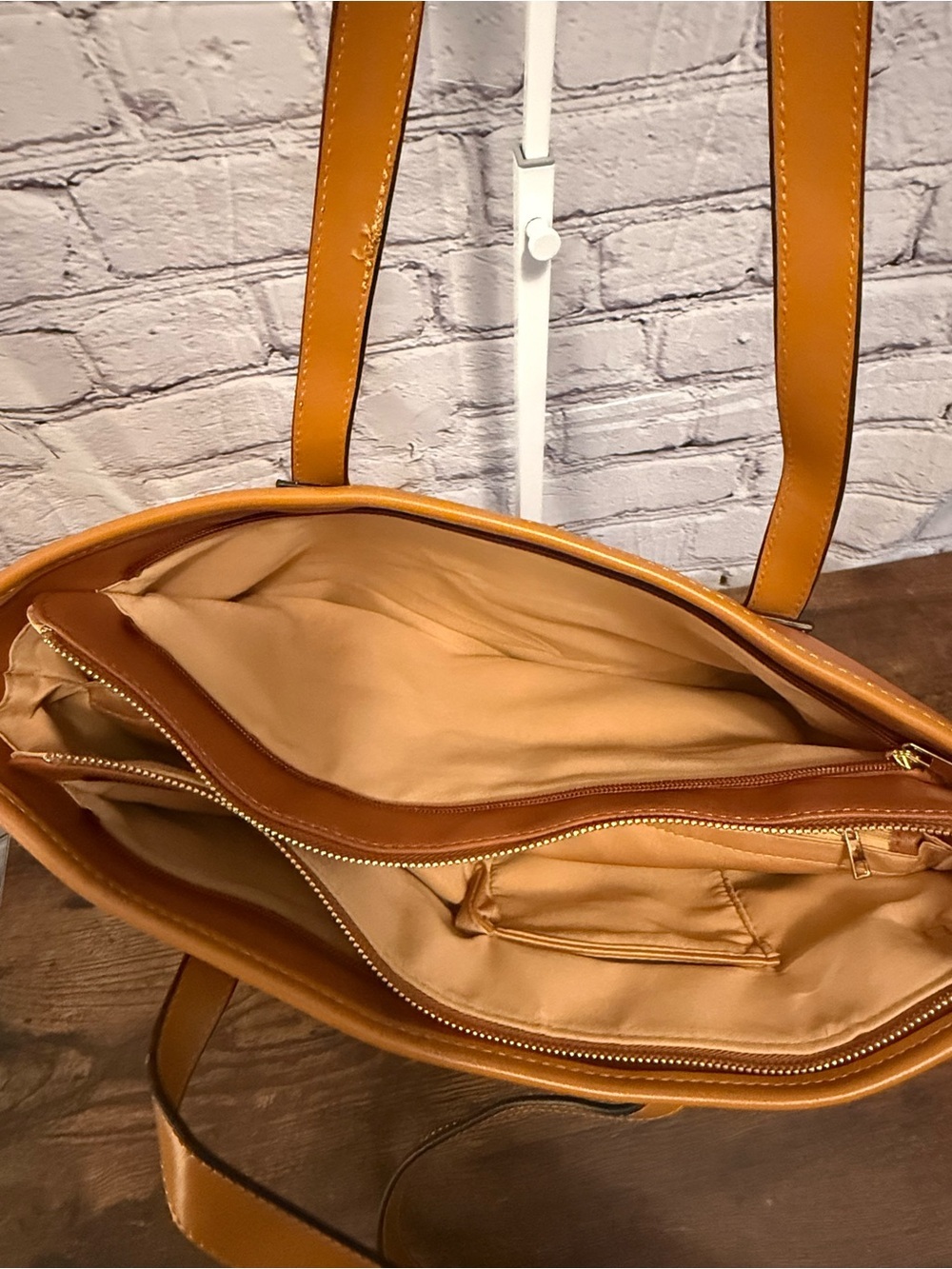 Kurgo Cognac Leather Tote with Honey Trim with wristlet pouch - Picture 5 of 13